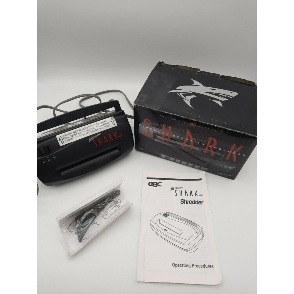 GBC Shredmaster Shark 100 personal  Security Shredder Home/Office